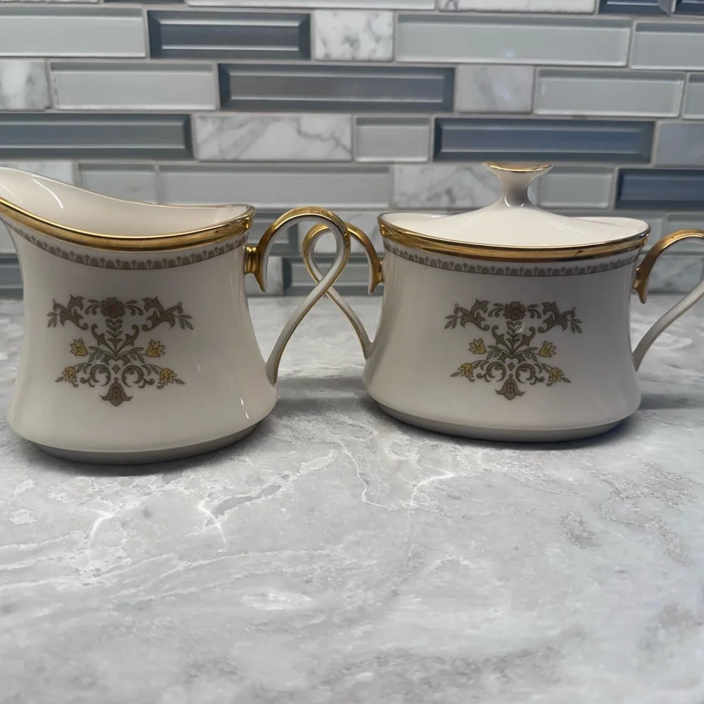 Lenox Castle Garden Bone China Dinnerware SUGAR & CREAMER SET Floral Gold Trim - Picture 1 of 9